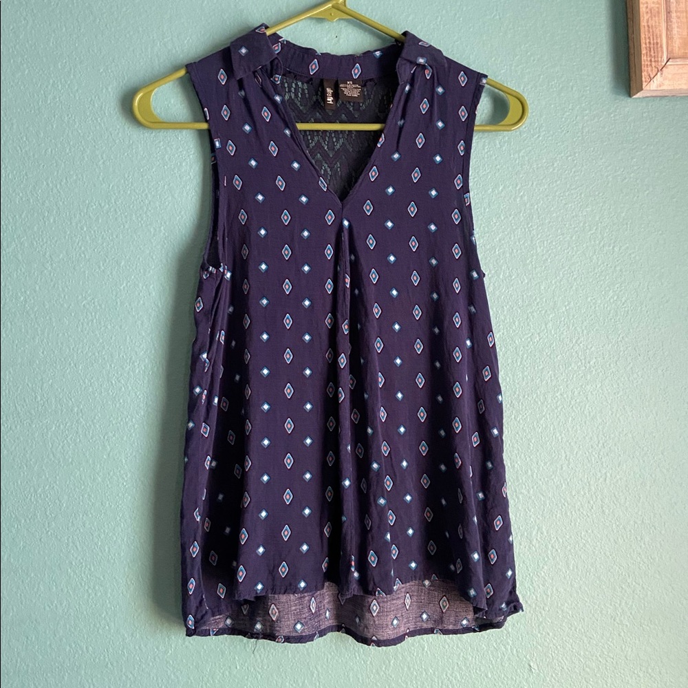 Navy Blue Lace Back Diamond Patterned Blouse
